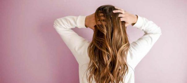 what causes dry hair