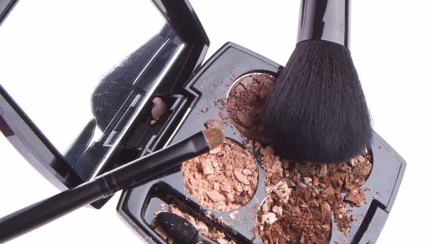 how to fix broken makeup